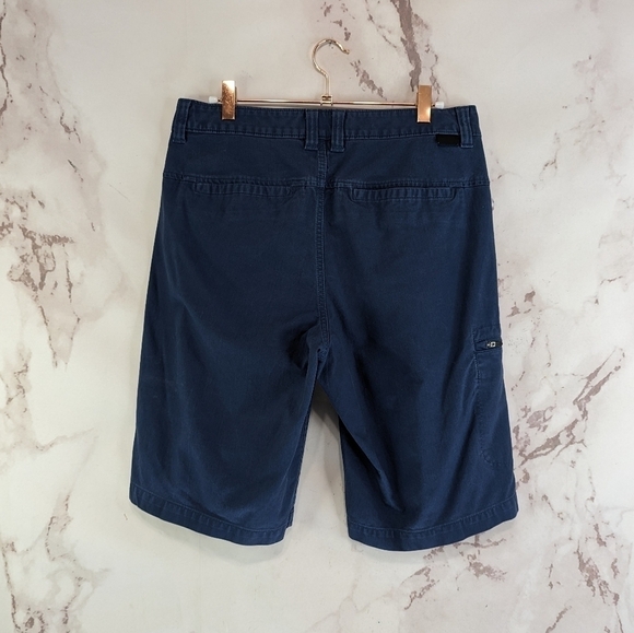 The North Face Shorts Mens 30 Blue Chino Cotton Bermuda 11 12 Inch - Picture 5 of 10